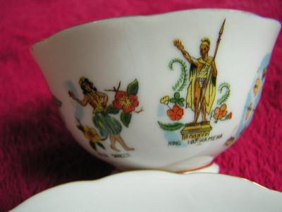 Hawaii 50th State souvenir footed teacup & saucer, Hawaiian motif.