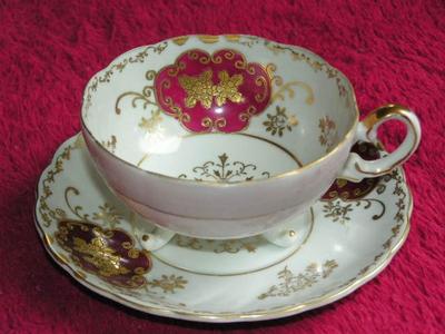 Royal Sealy China (Japan), porcelain 3-footed teacup cup & saucer