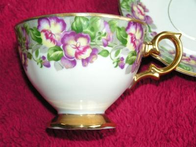 Vintage Royal Sealy China (Japan) footed teacup & saucer gold trimmed