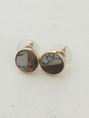Sale Photo Thumbnail #227: See attached pictures