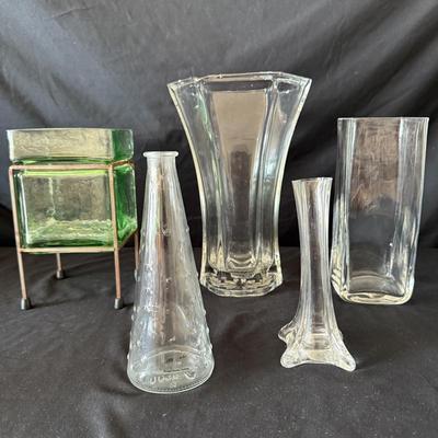 Hoosier Glass, Emma Dafnäs, & More Glass Vases (E-HS)