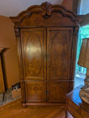 Broyhill TV Cabinet With TV