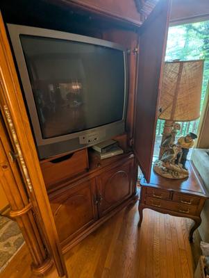 Broyhill TV Cabinet With TV