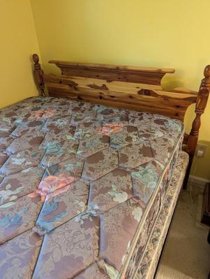 Cedar Bed Includes The Mattress & Box Spring
