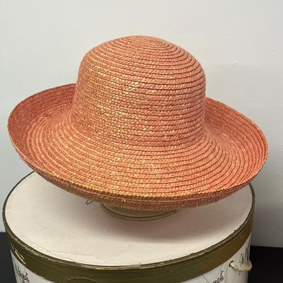 LOT 81: Vintage Ladies' Hats and Hat Boxes