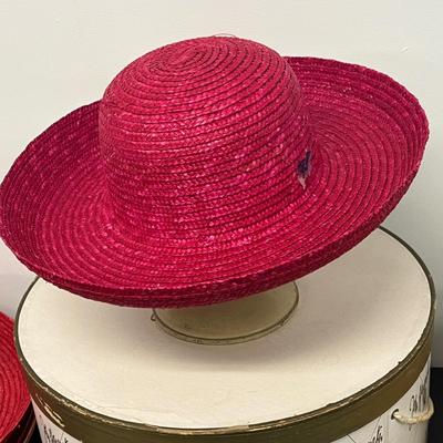 LOT 81: Vintage Ladies' Hats and Hat Boxes