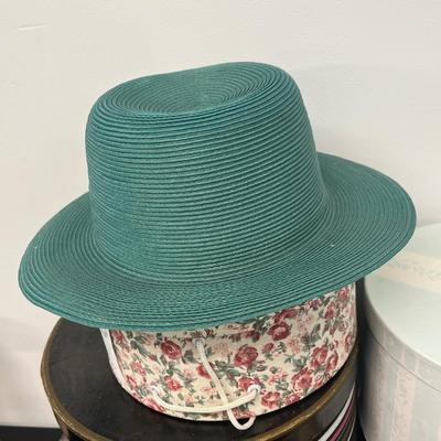 LOT 82: Collection of Women's Hats