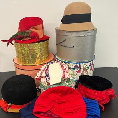 LOT 85: Vintage Hats, Hat Boxes and Hankies