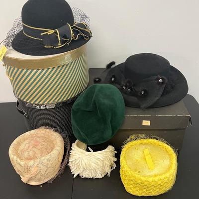 LOT 86: Ladies' Vintage Hats