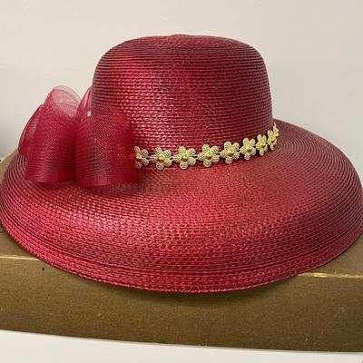 LOT 88: HATS!