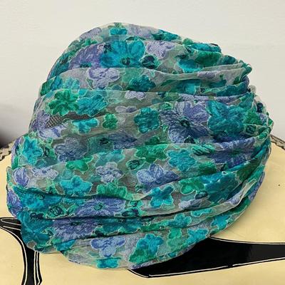 LOT 89: MORE HATS!