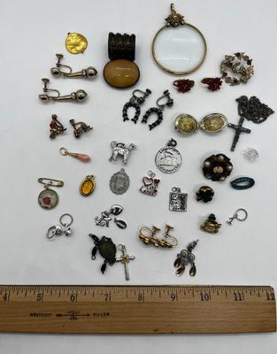 LOT 165J: Screwback and Clip-On Earrings, Pendants, Charms and More
