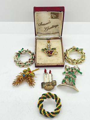 LOT 176J: Vintage Christmas Brooch Lot