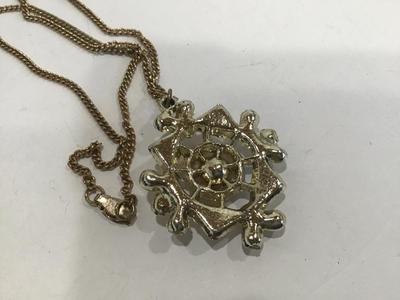 Vintage Necklace Faux Pearl