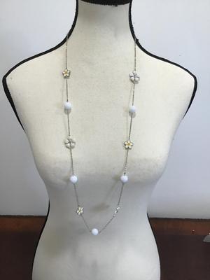 Daisy Costume Necklace