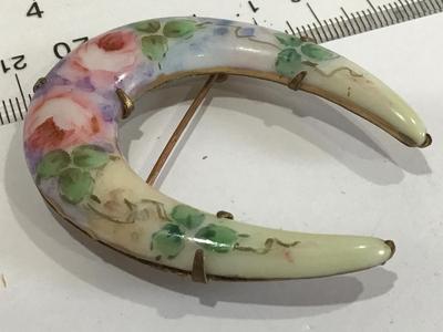 Antique Victorian Edwardian Pink Roses Porcelain Brooch
