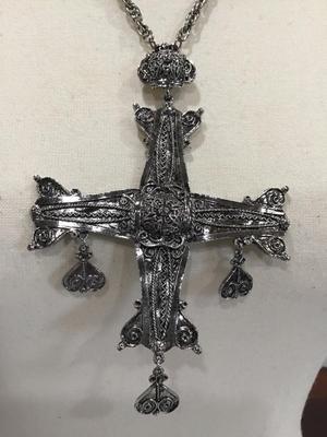 Hollycraft. Tammy Jewel Statement cross Necklace Vintage