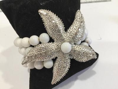 Rhinestone Star fish Bracelet