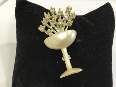 Champagne Rhinestone Vintage Brooch