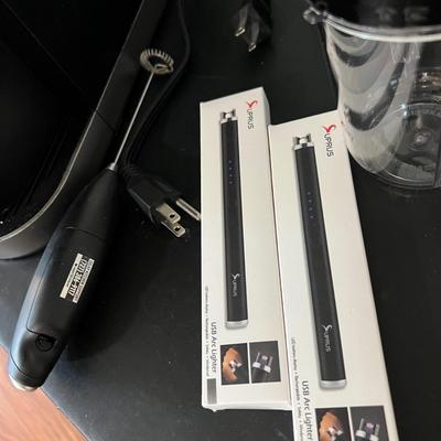 Kitchen Appliances Lot - Keurig, Cuisinart, Pampered Chef