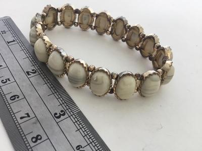 Gold tone stretchy unique bracelet