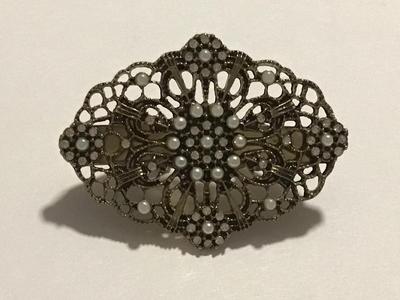 Sweater Clip