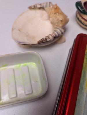 Pair Of Quartz Clocks Souvenir Plate Ceramic Duck Christmas Tin Box