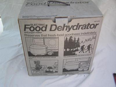 Food dehydrator, electric In OEM box.