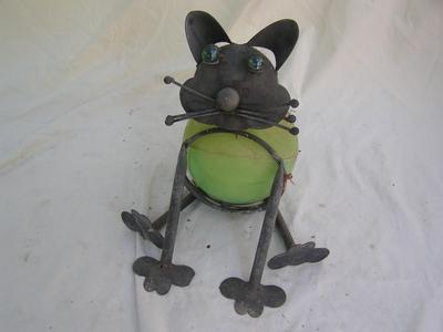 Lawn/garden thing.