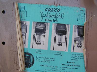 Set of 4 extra sturdy folding chairs “Cosco”