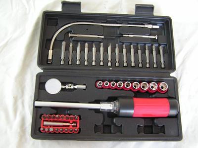 Lightening Driver, ratcheting tool set. Appear like new/unused
