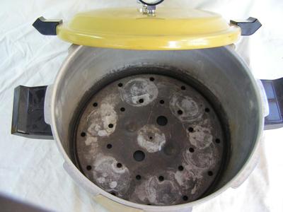LARGE vintage Presto pressure cooker/canner, aluminum,