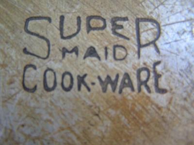 ARMY WWII era vintage aluminum cooking pot. BIG.