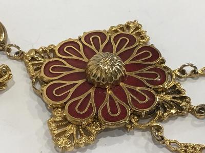 Vintage Statement Necklace Gold Tone