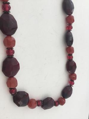 Red beaded unique fashion necklace