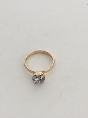 Faux unmarked gold tone fashion ring