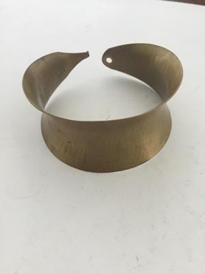 Gold tone unmarked cuff bracelet