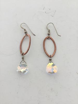 Unmarked fashion dangle earrings