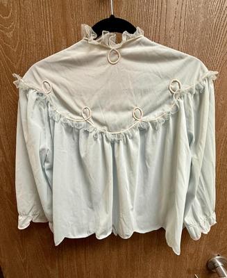 Sale Photo Thumbnail #472: In fair to good vintage condition.