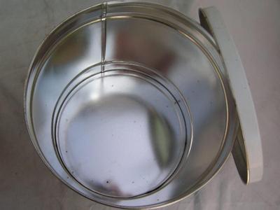 Two LARGE tins, clean inside