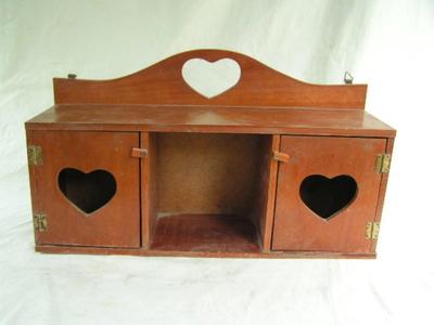 Nik-Nak wall decor item, 18" wide x 11" tall