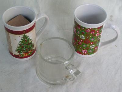 3 coffee mugs
