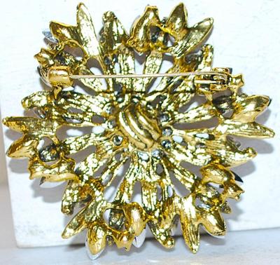 Beautiful Large Flower ORANGE AMBER Colored Stones BROOCH (2½" Diam.) with Iridescent Curved Thin Petals and Gold Tone Setting