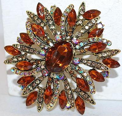 Beautiful Large Flower ORANGE AMBER Colored Stones BROOCH (2½" Diam.) with Iridescent Curved Thin Petals and Gold Tone Setting