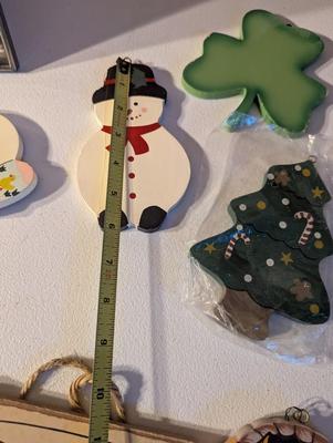 Assorted Art & Picture Frames