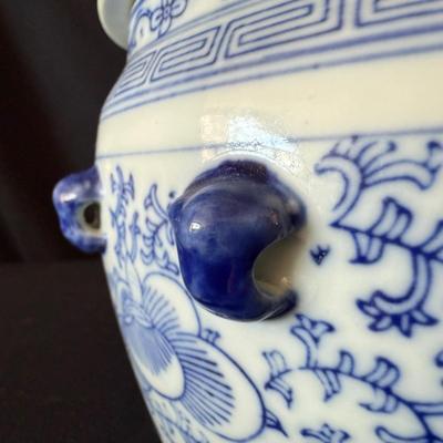 Porcelain Ginger Jar with Foo Dog Finial (K-HS)