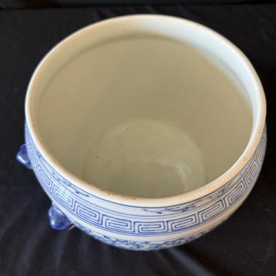 Porcelain Ginger Jar with Foo Dog Finial (K-HS)