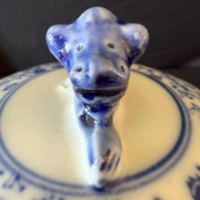 Porcelain Ginger Jar with Foo Dog Finial (K-HS)