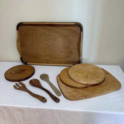 Wood Cutting Boards, Serving Tray, & Utensils (E-HS)