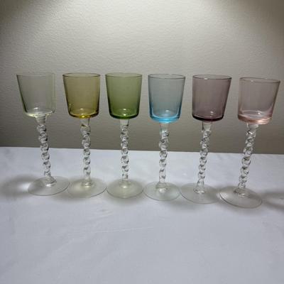 Spiral-Stemmed Rainbow Glasses with Silver Tray (K-HS)